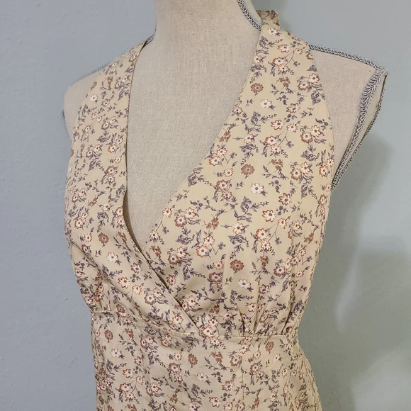 NWT Ivedos  Halter Floral Dress Size Small - Picture 2 of 11